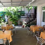 Gæstehus In With Balcony, Air Conditioning, Wifi 5188-3 Sukošan