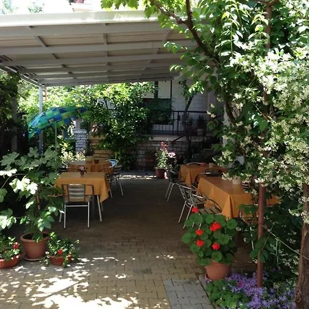 Penzion In With Balcony, Air Conditioning, Wifi 5188-3 *