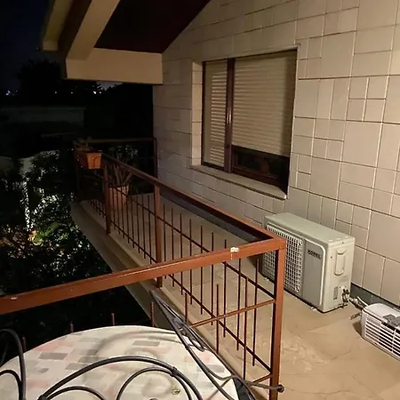 Penzion In With Balcony, Air Conditioning, Wifi 5188-3
