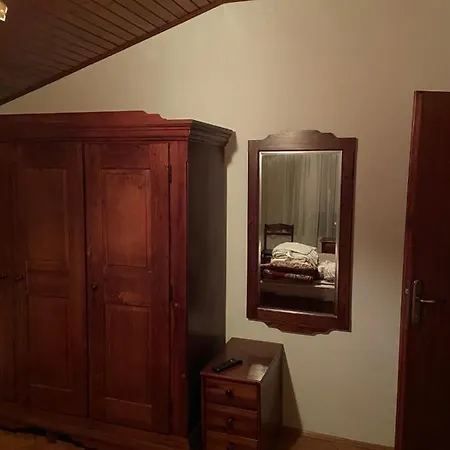 Gasthuis In With Balcony, Air Conditioning, Wifi 5188-3 Sukošan