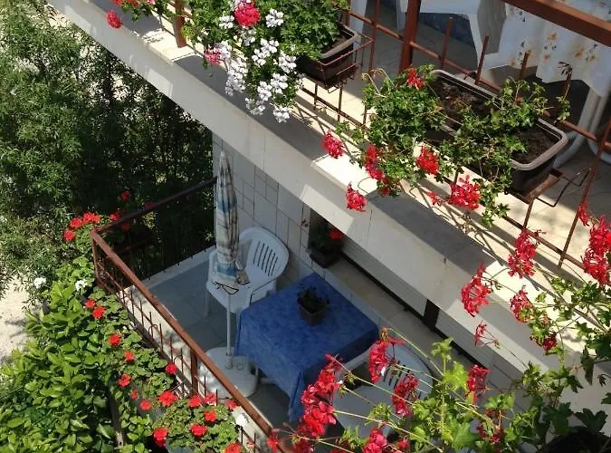 In With Balcony, Air Conditioning, Wifi 5188-3